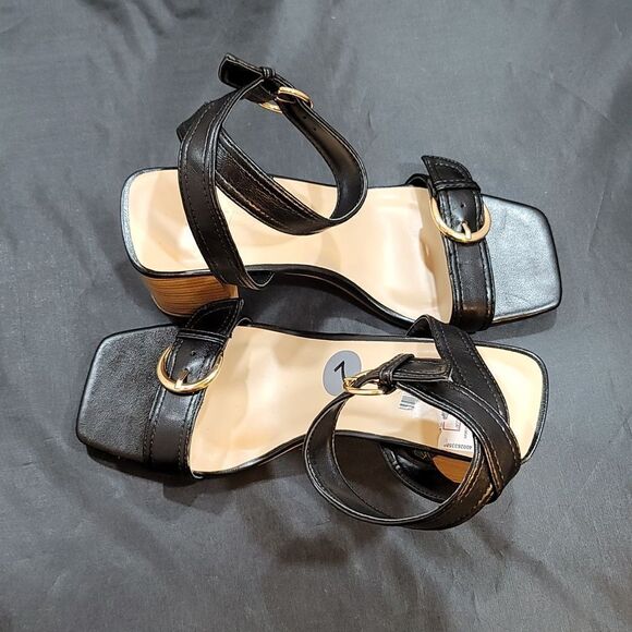 NEW SODA Square Open Toe Metal Buckle Sandals Satacked Low Heel SANDAL - Picture 9 of 16